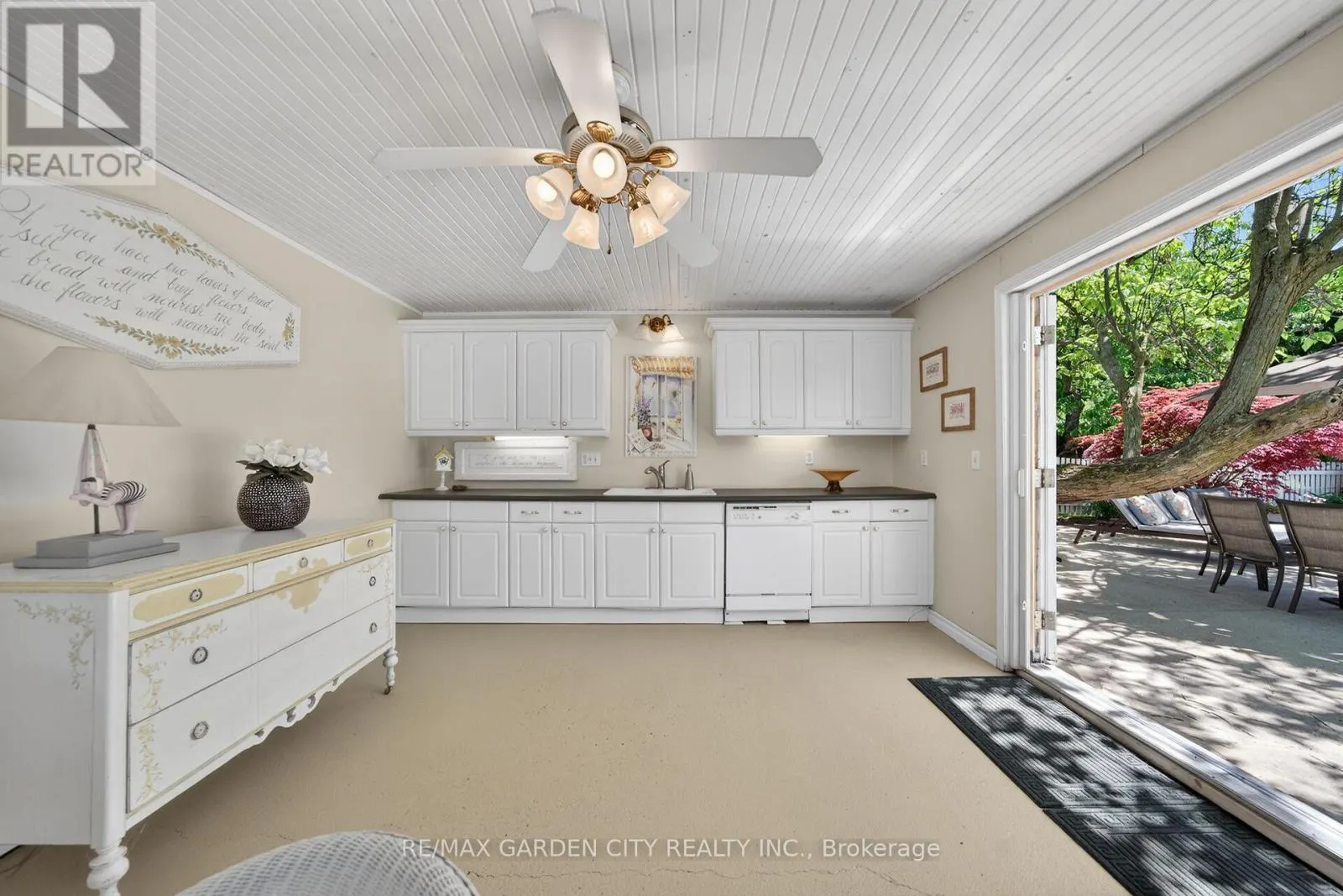 24-26 MAPLE AVENUE