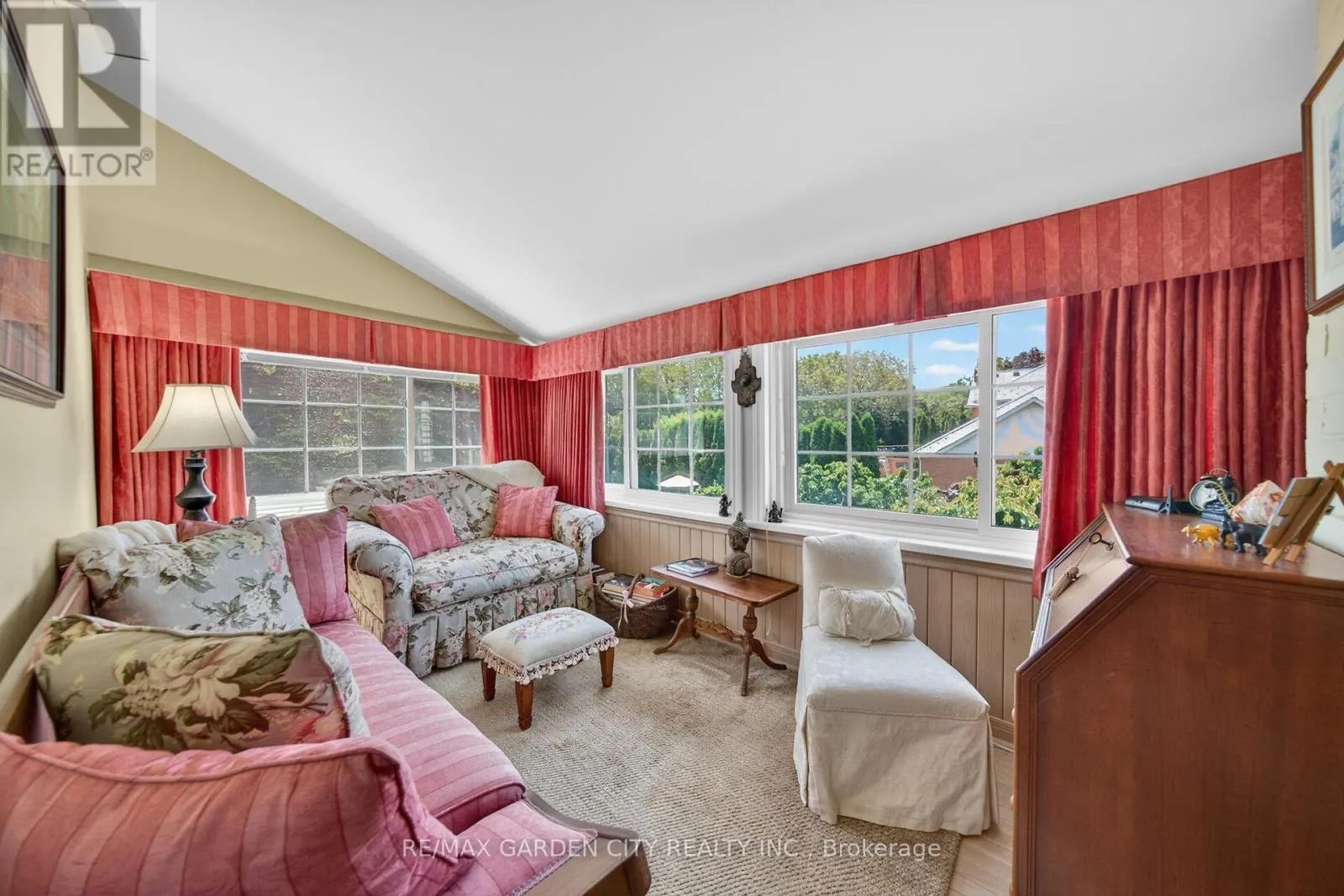 24-26 MAPLE AVENUE