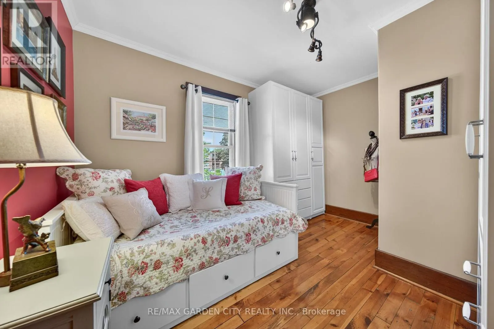 24-26 MAPLE AVENUE