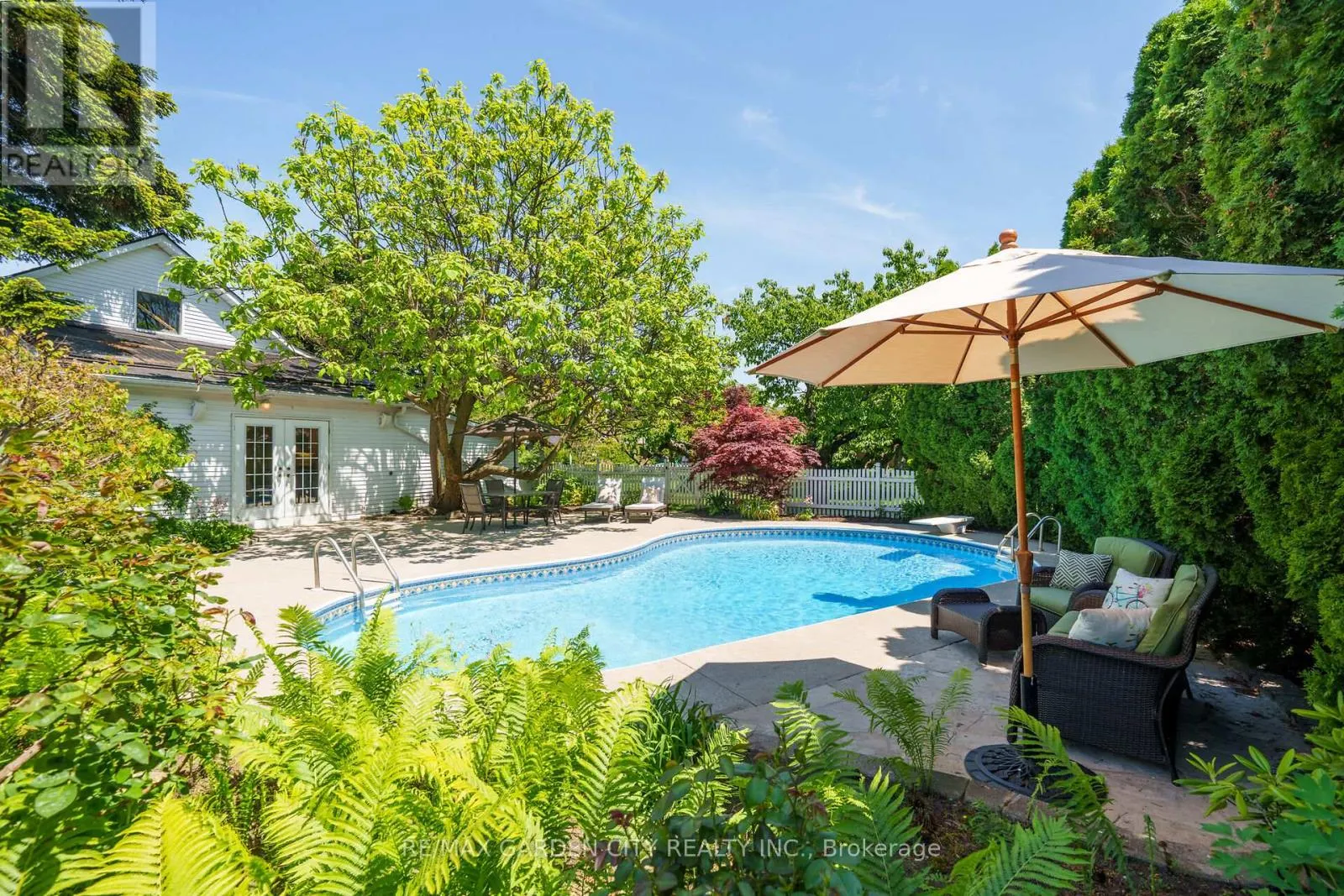 24-26 MAPLE AVENUE