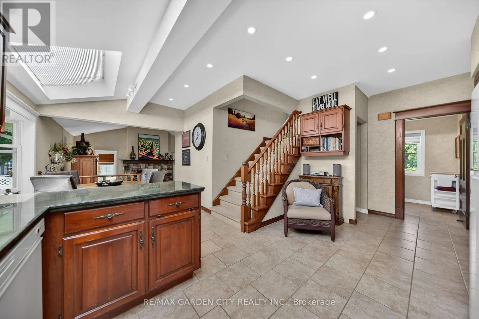 24-26 MAPLE AVENUE