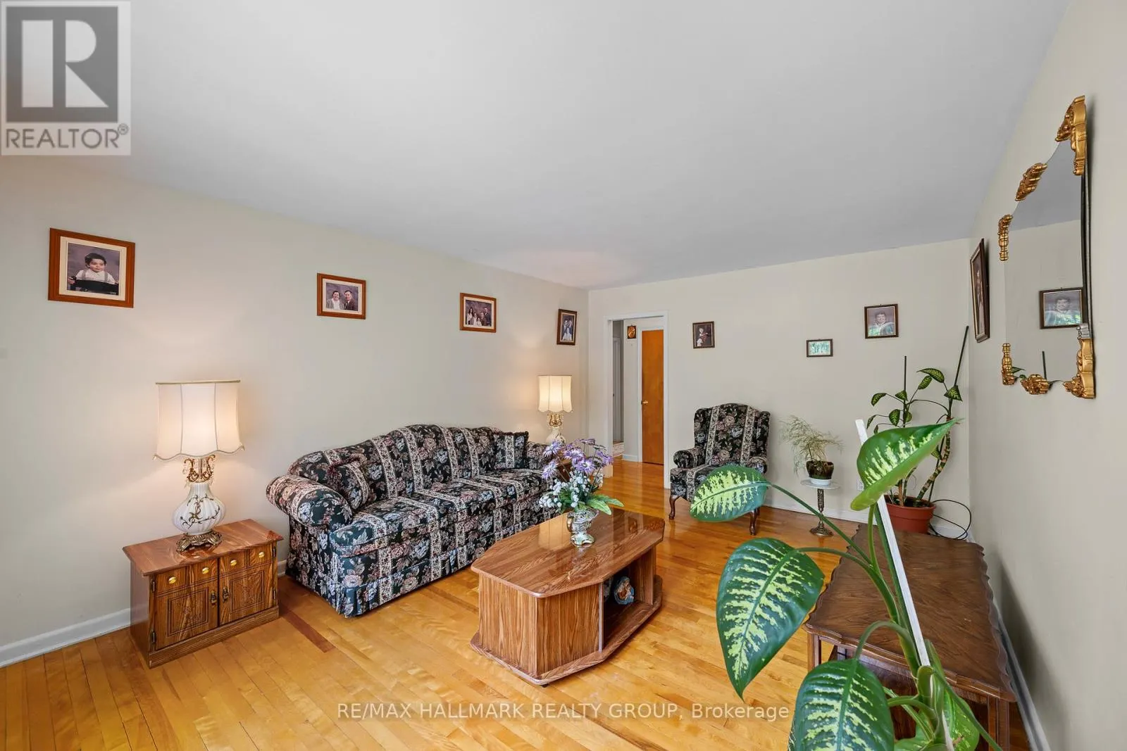 839 WESTON DRIVE