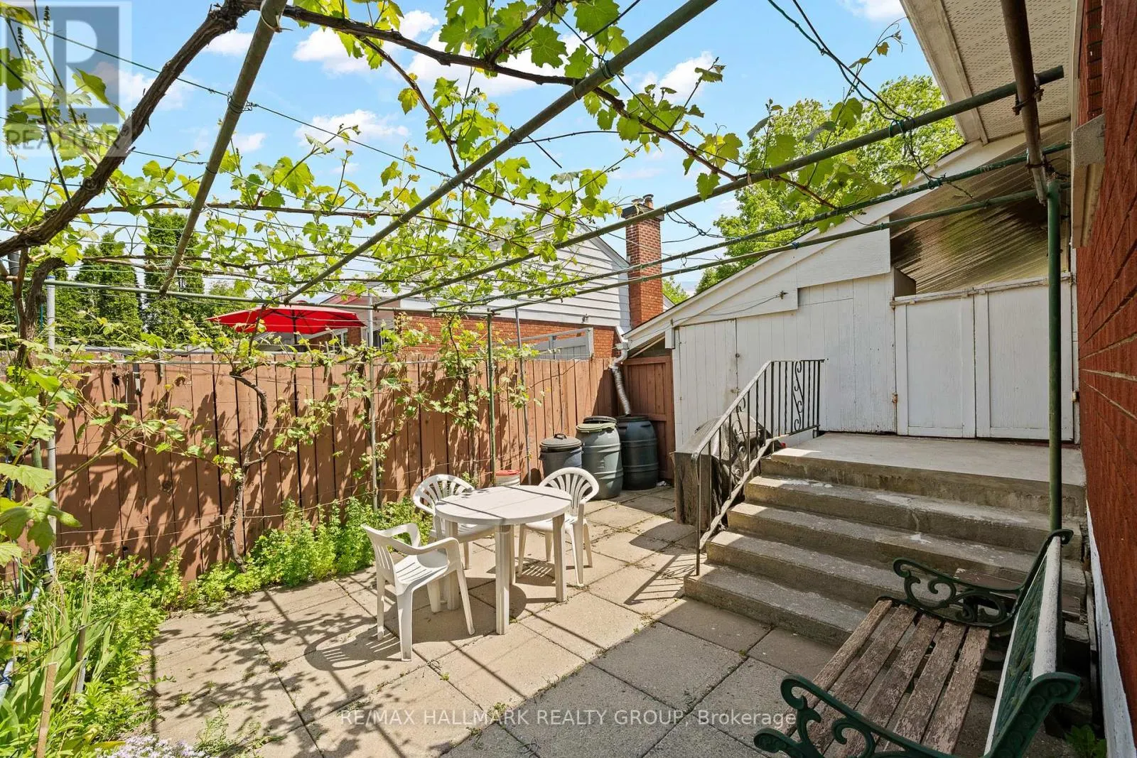 839 WESTON DRIVE