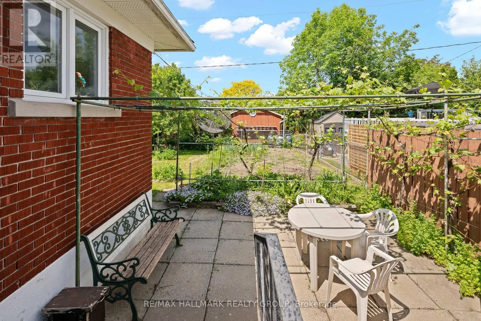 839 WESTON DRIVE