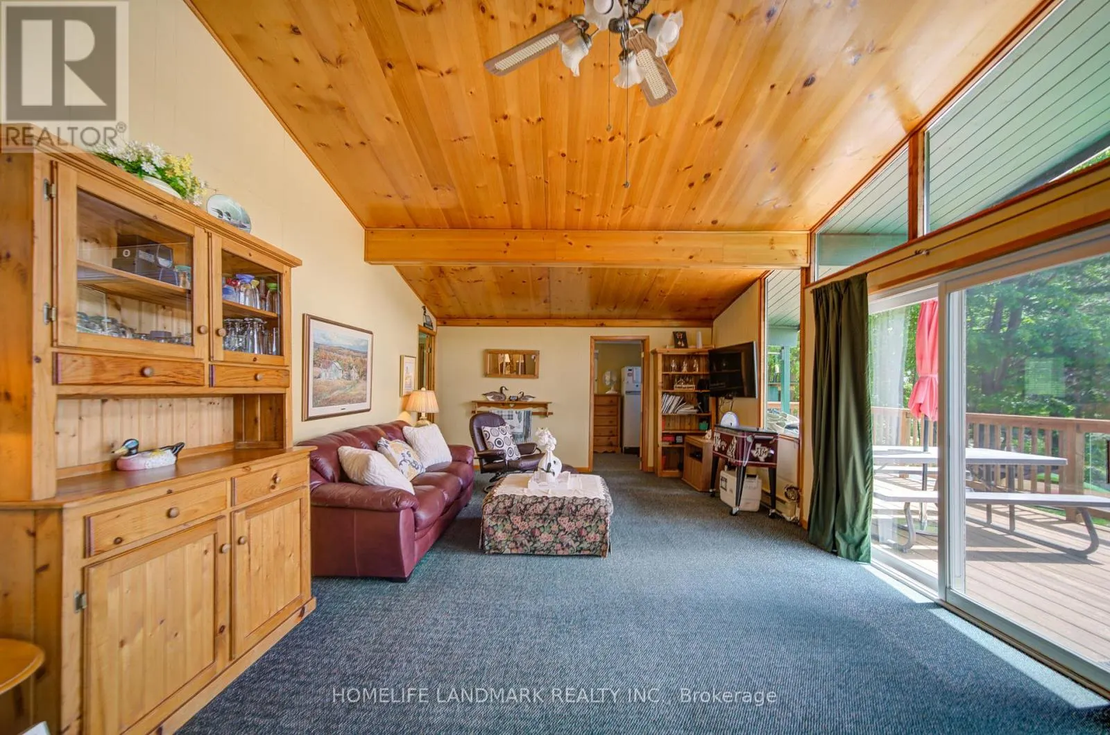 8 - 1093 COOPER POINT ROAD