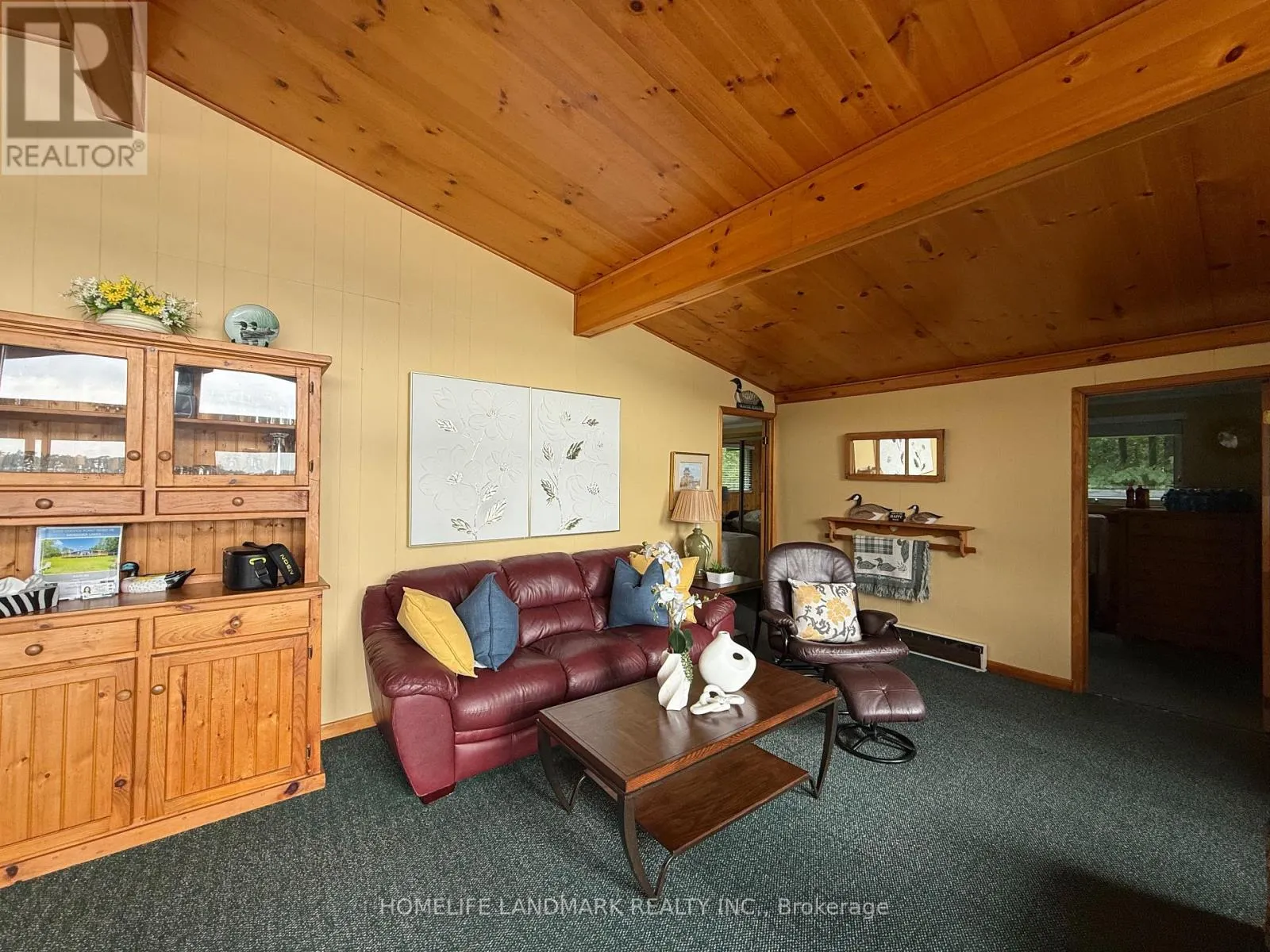 8 - 1093 COOPER POINT ROAD
