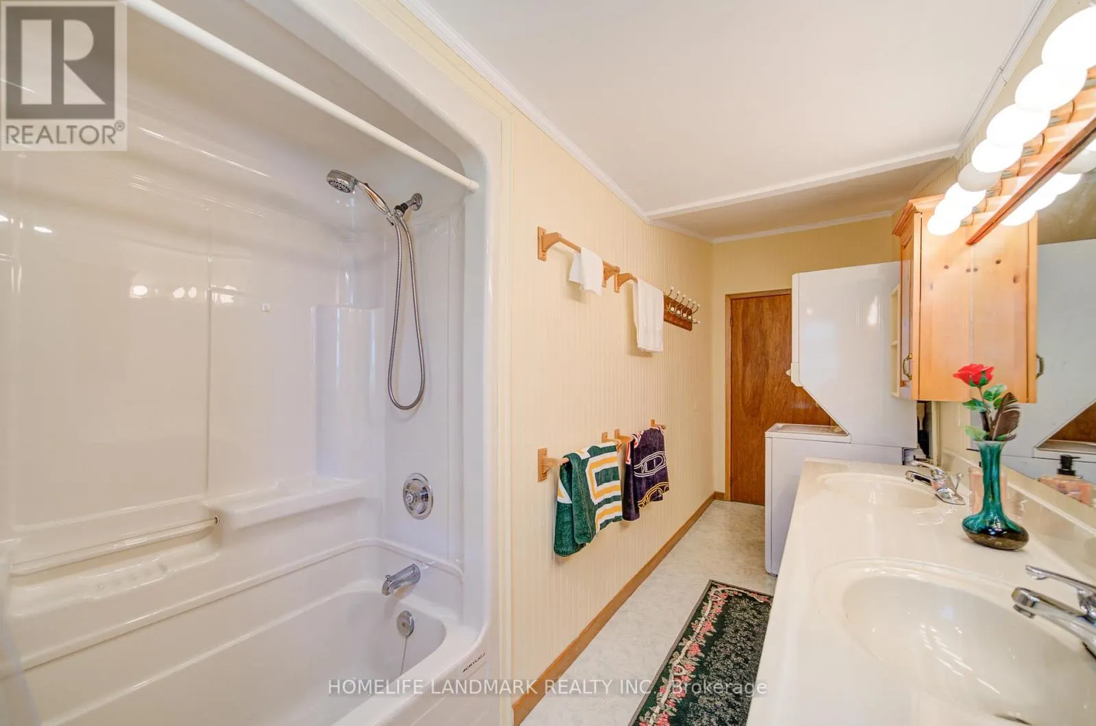 8 - 1093 COOPER POINT ROAD