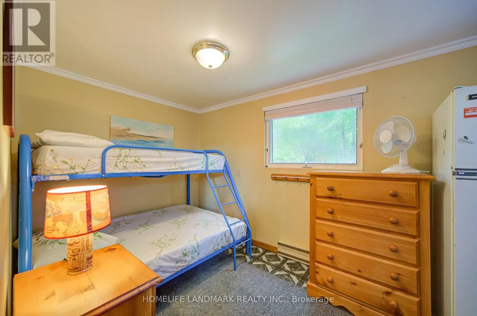 8 - 1093 COOPER POINT ROAD