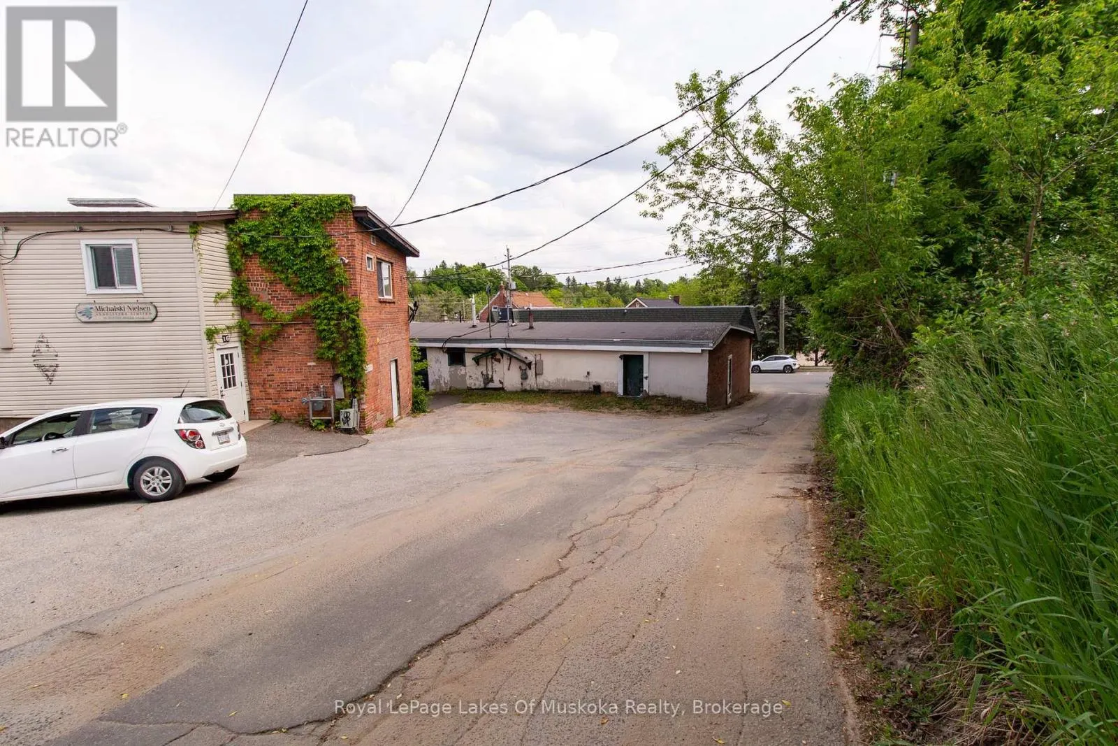9 ONTARIO STREET