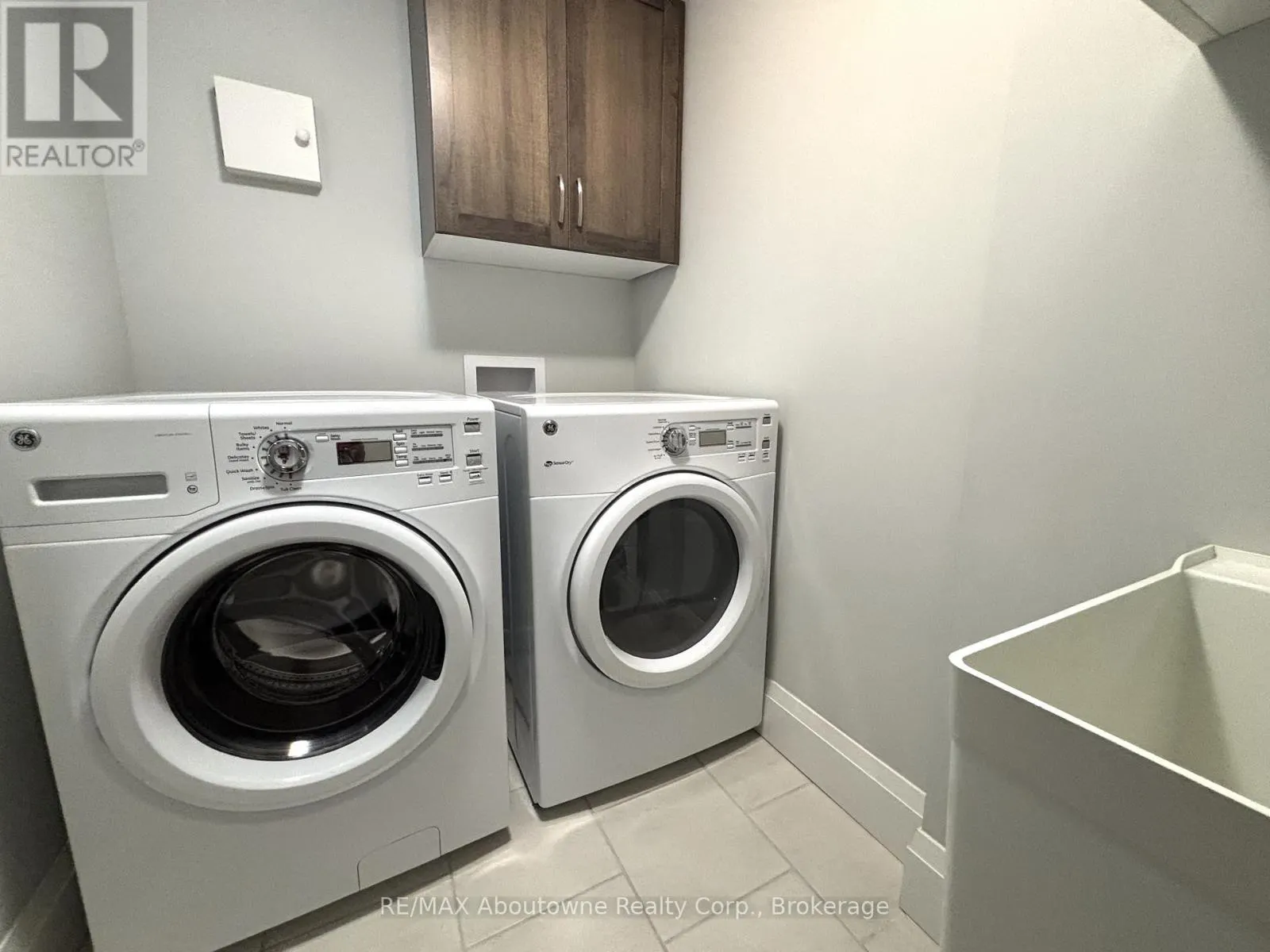 RL5 - 53 ARTHUR STREET S #RL5