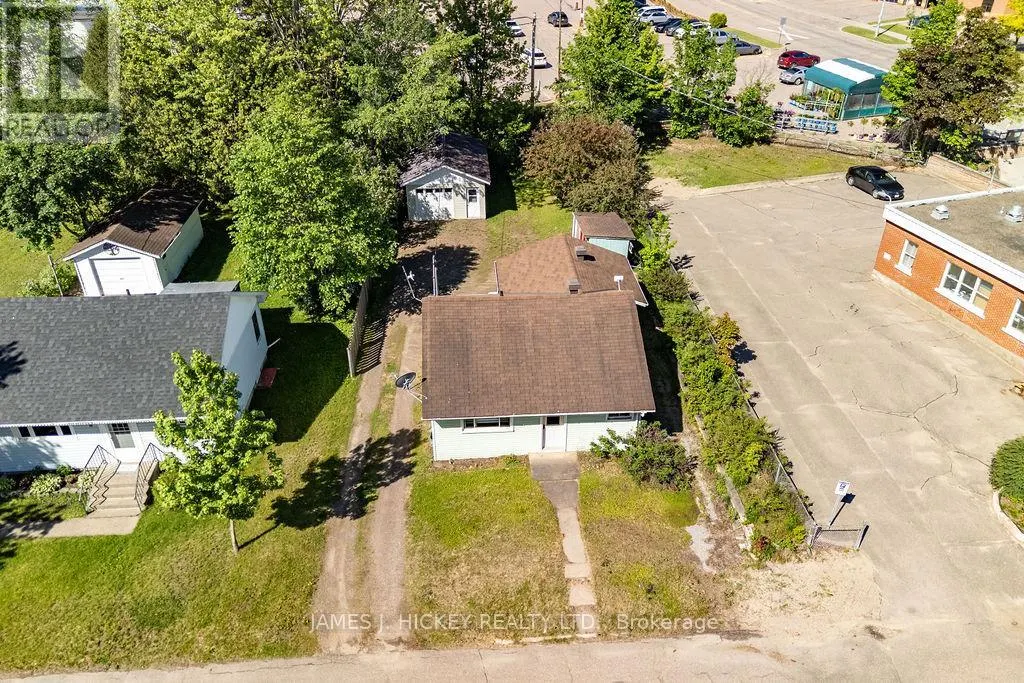 6 HILLCREST AVENUE