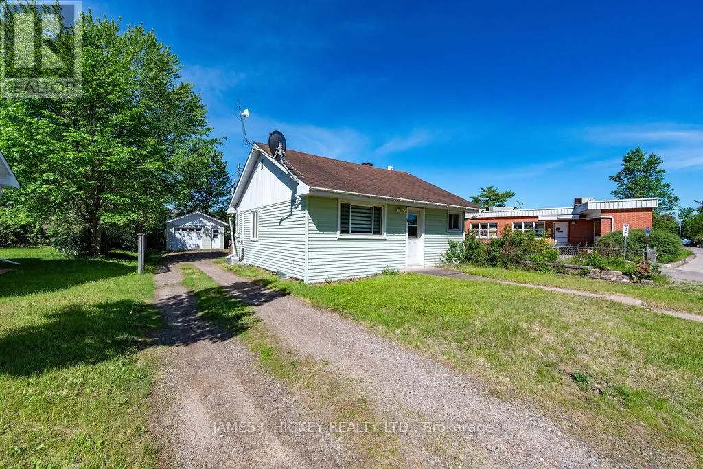 6 HILLCREST AVENUE