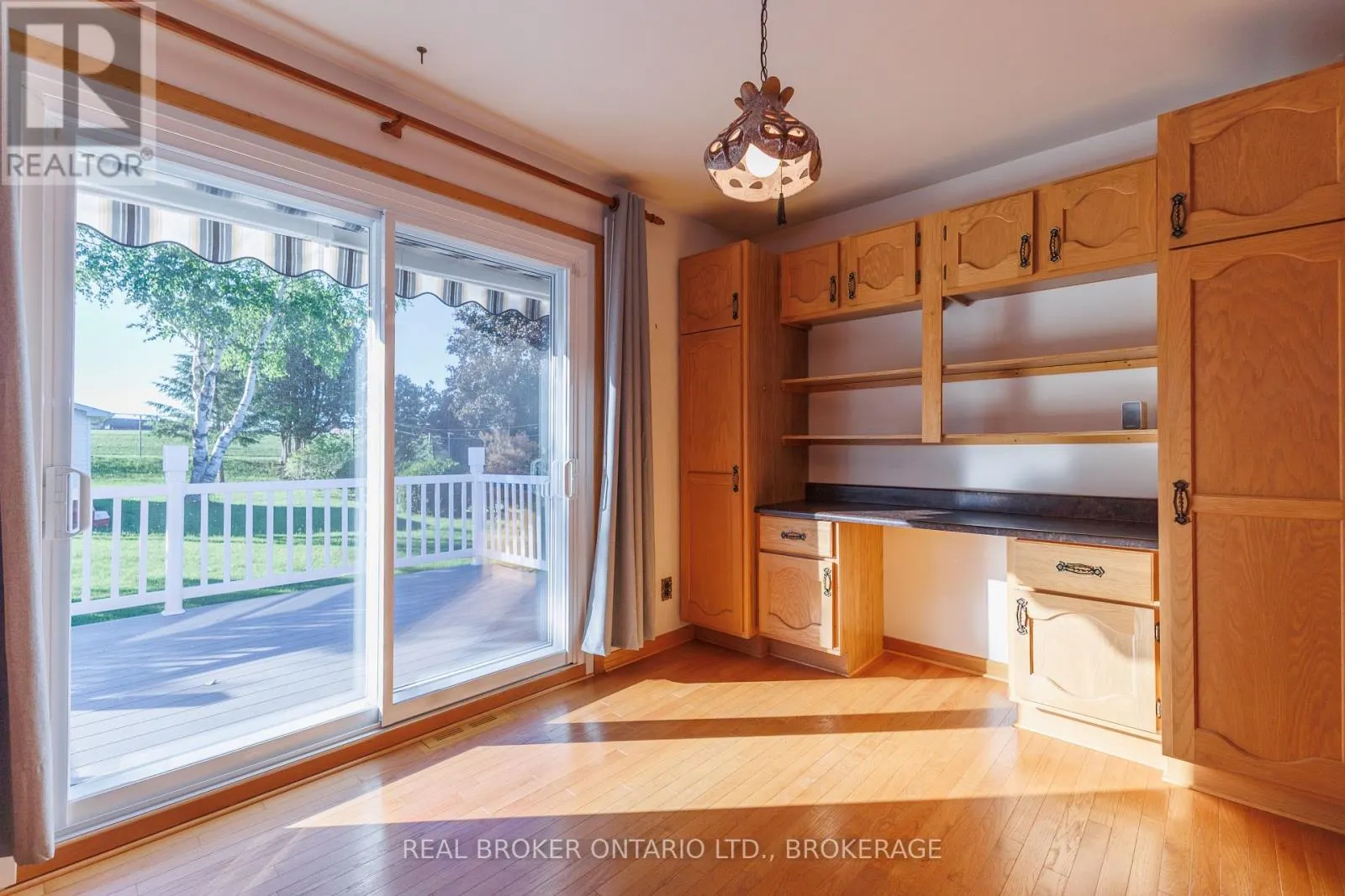 63 KINCARDINE STREET W
