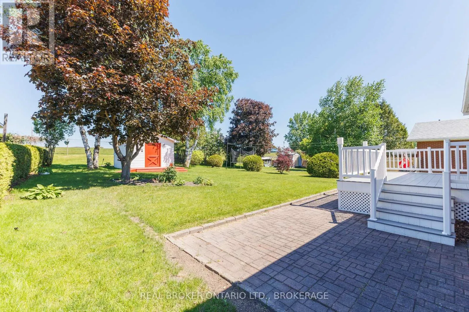 63 KINCARDINE STREET W