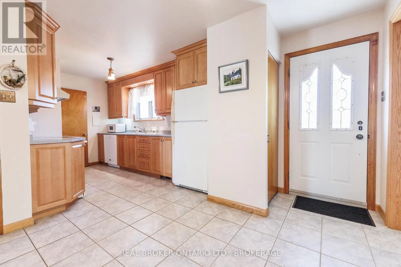 63 KINCARDINE STREET W
