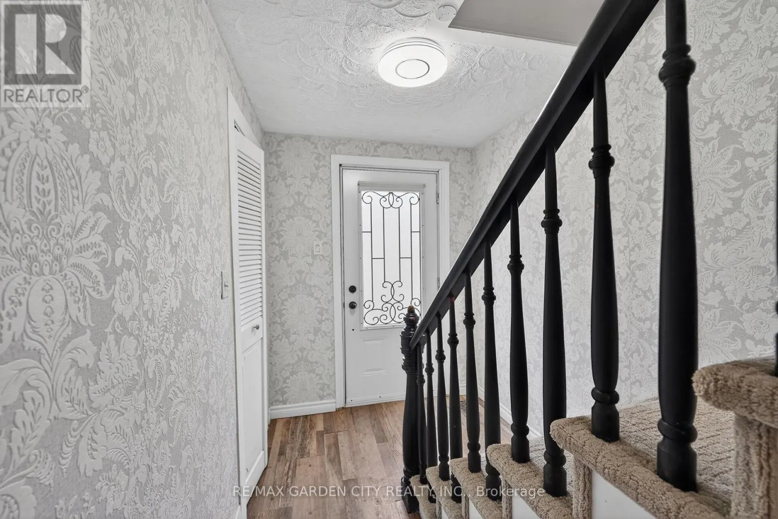 3555 CAMPDEN ROAD