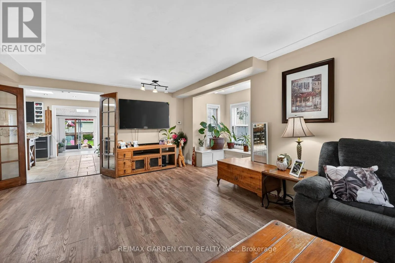 3555 CAMPDEN ROAD
