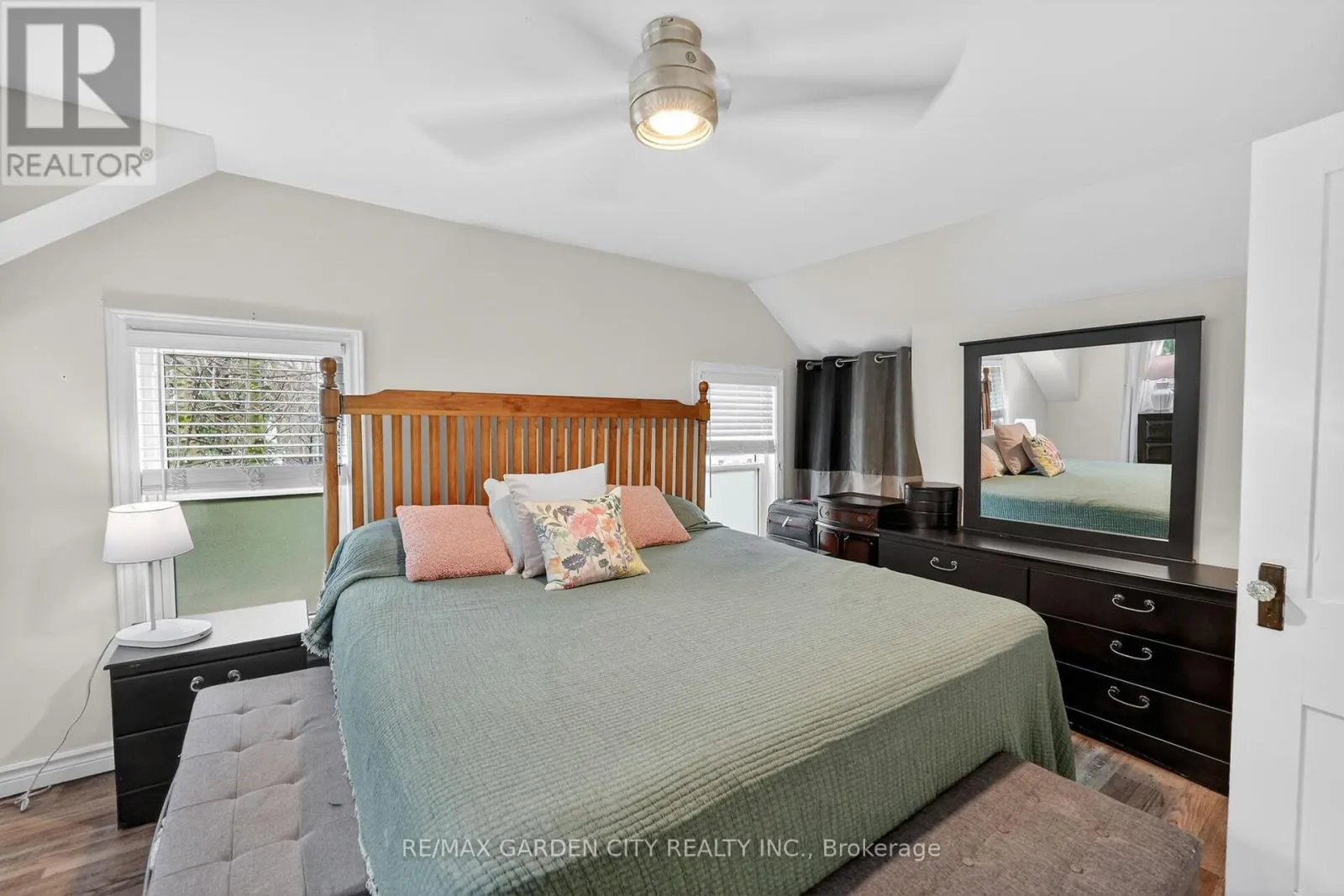 3555 CAMPDEN ROAD