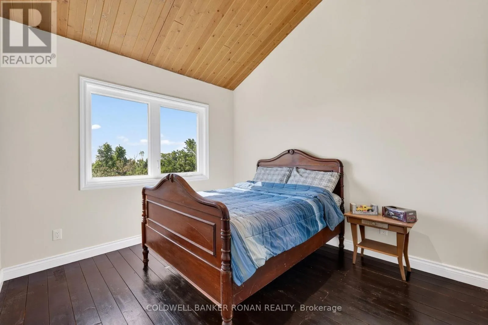 3 LAELA CRESCENT
