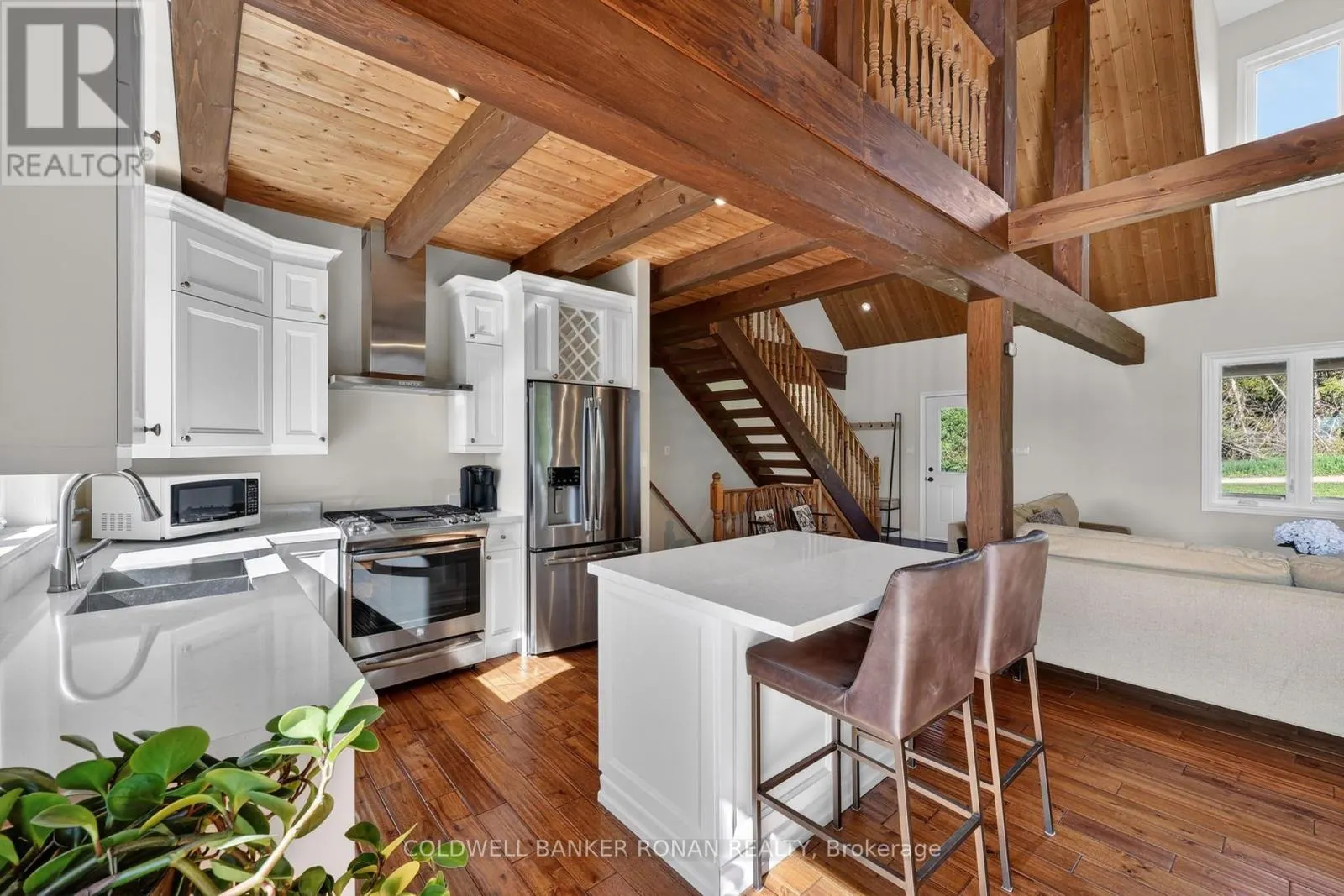 3 LAELA CRESCENT