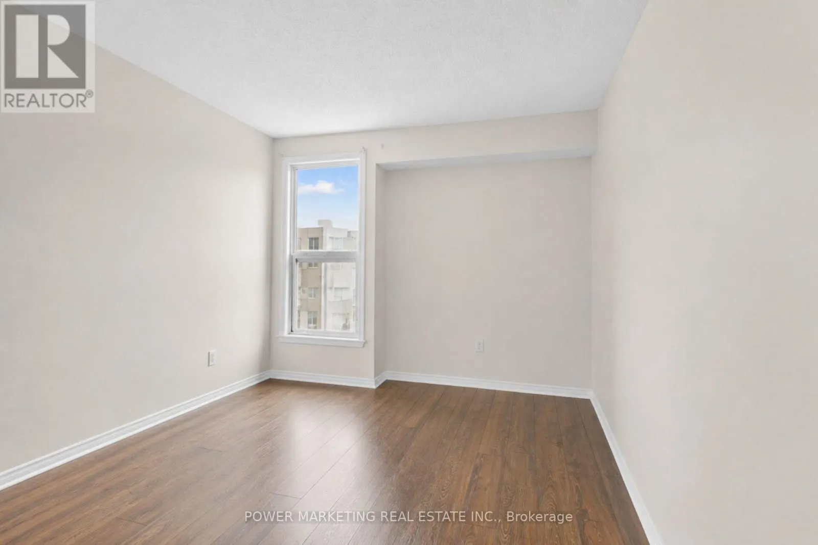 95 - 3415 UPLANDS DRIVE