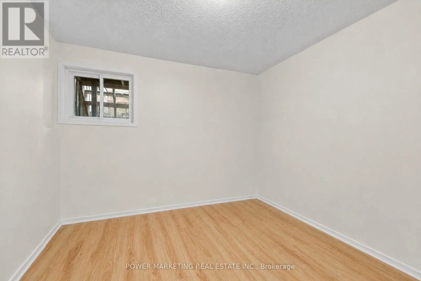 95 - 3415 UPLANDS DRIVE