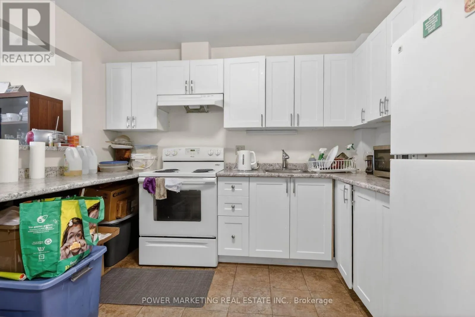 95 - 3415 UPLANDS DRIVE