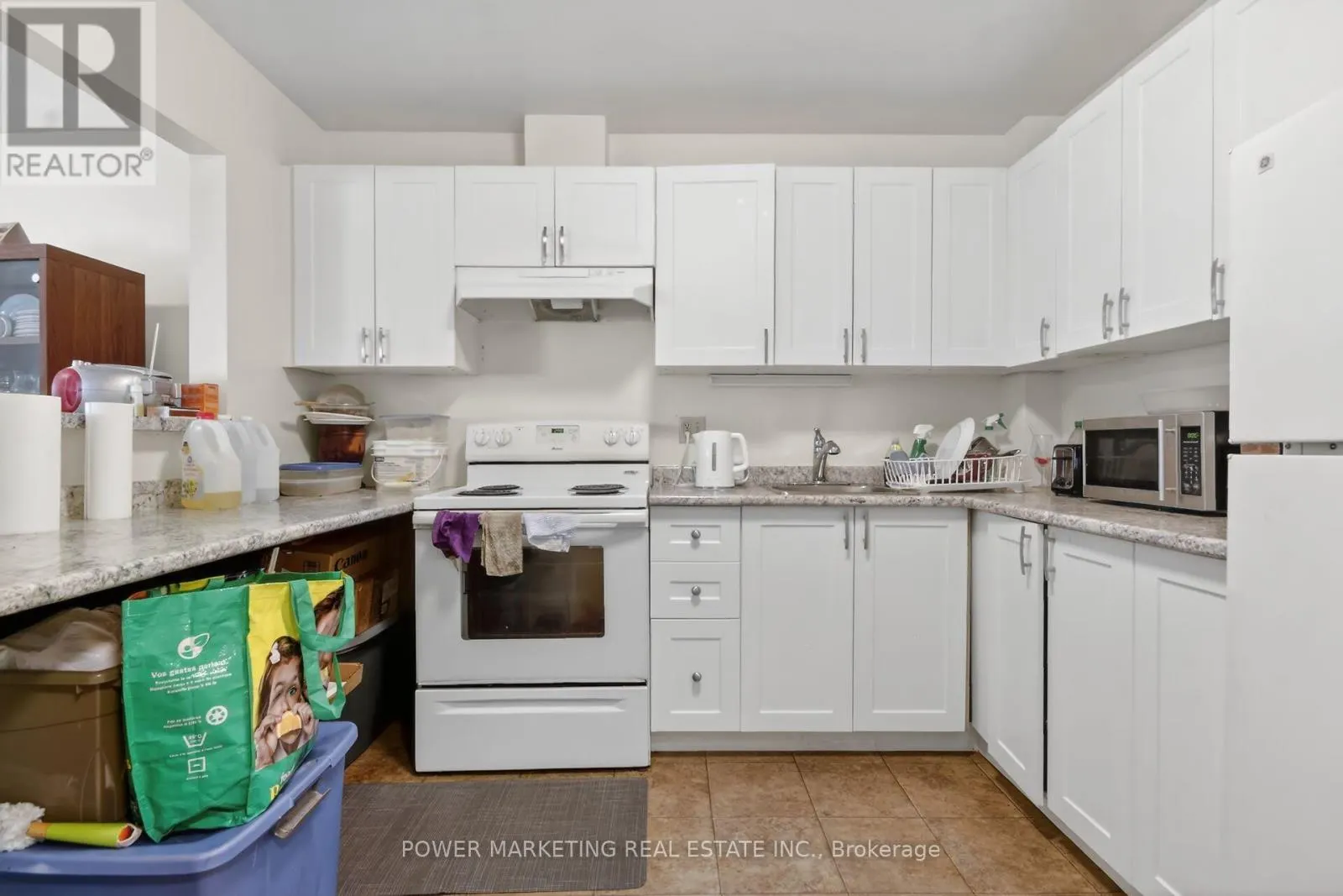 95 - 3415 UPLANDS DRIVE