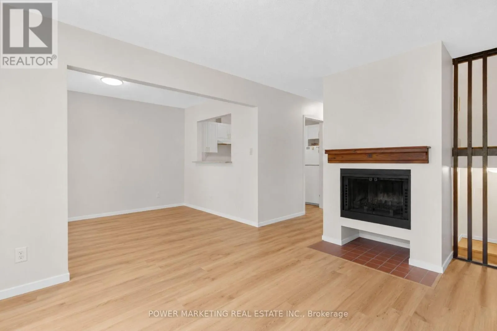 95 - 3415 UPLANDS DRIVE