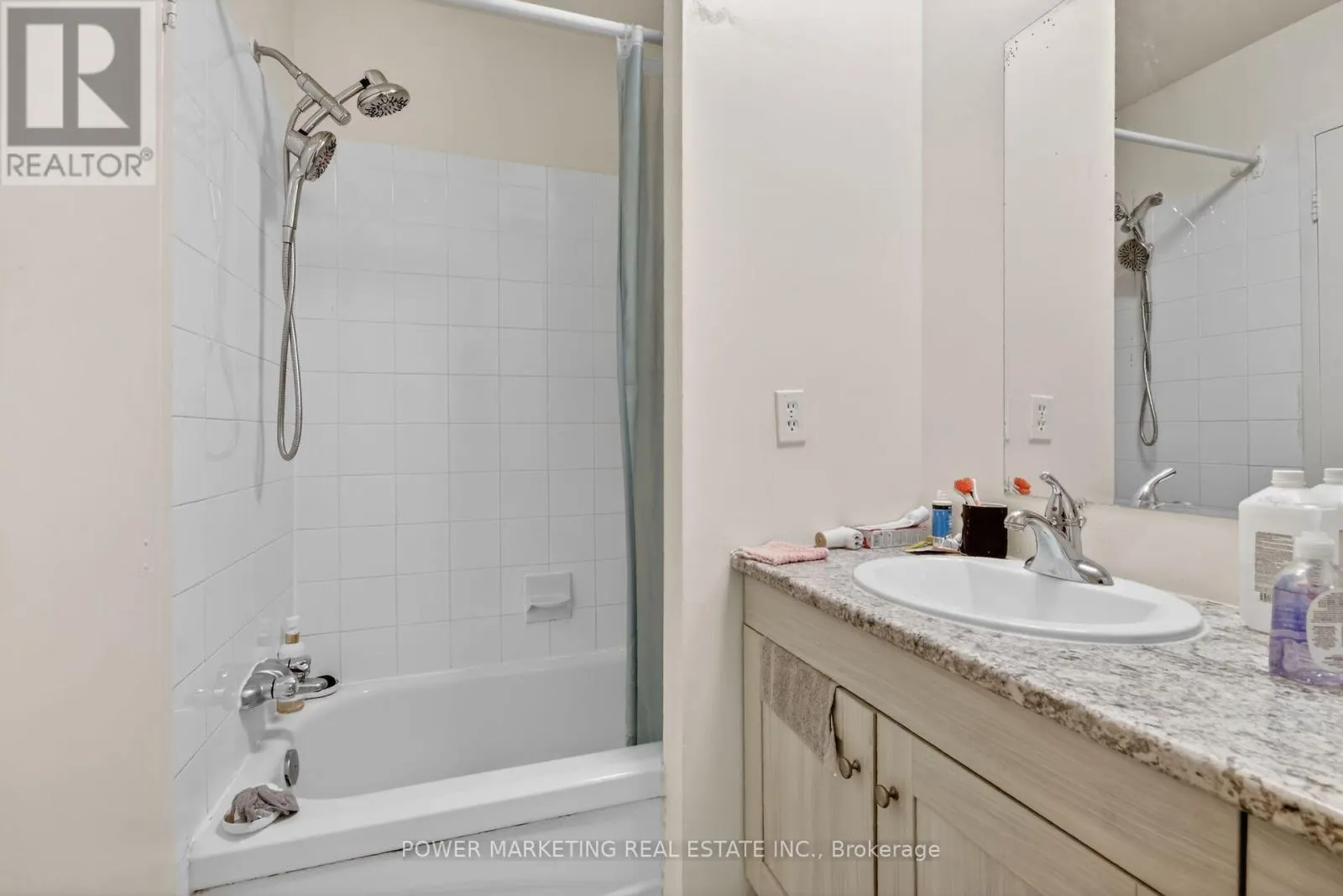 95 - 3415 UPLANDS DRIVE