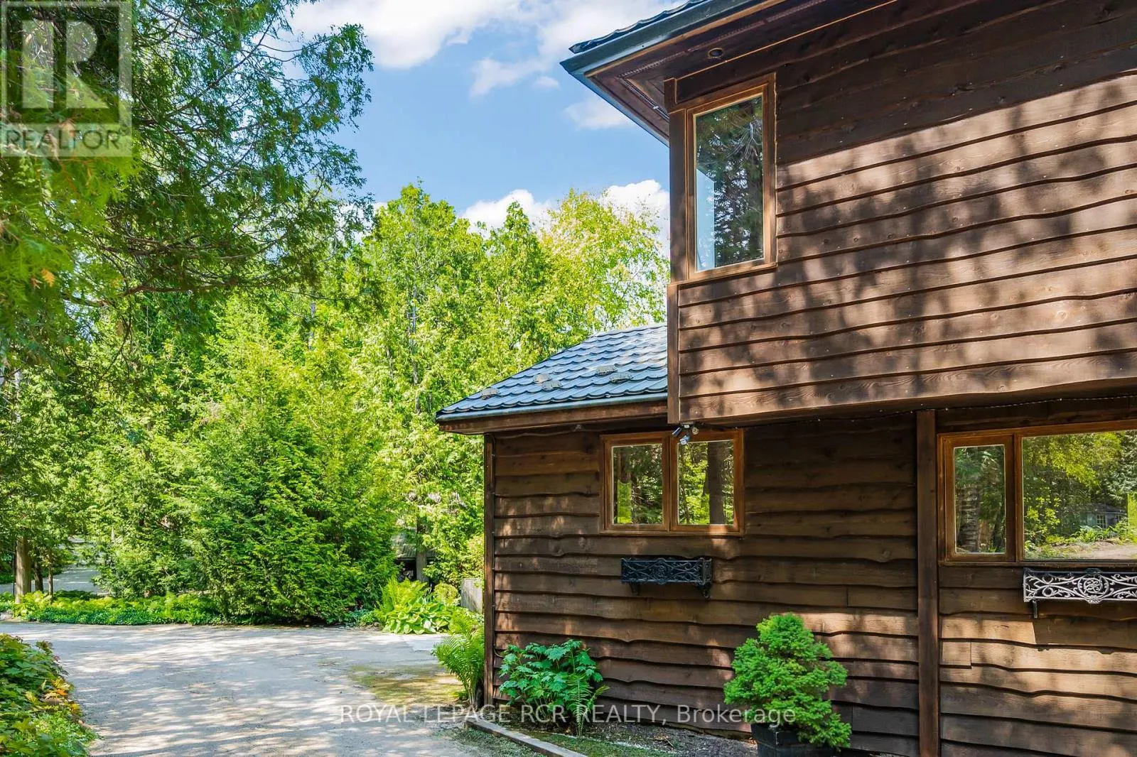 15 RIVER BLUFF PATH