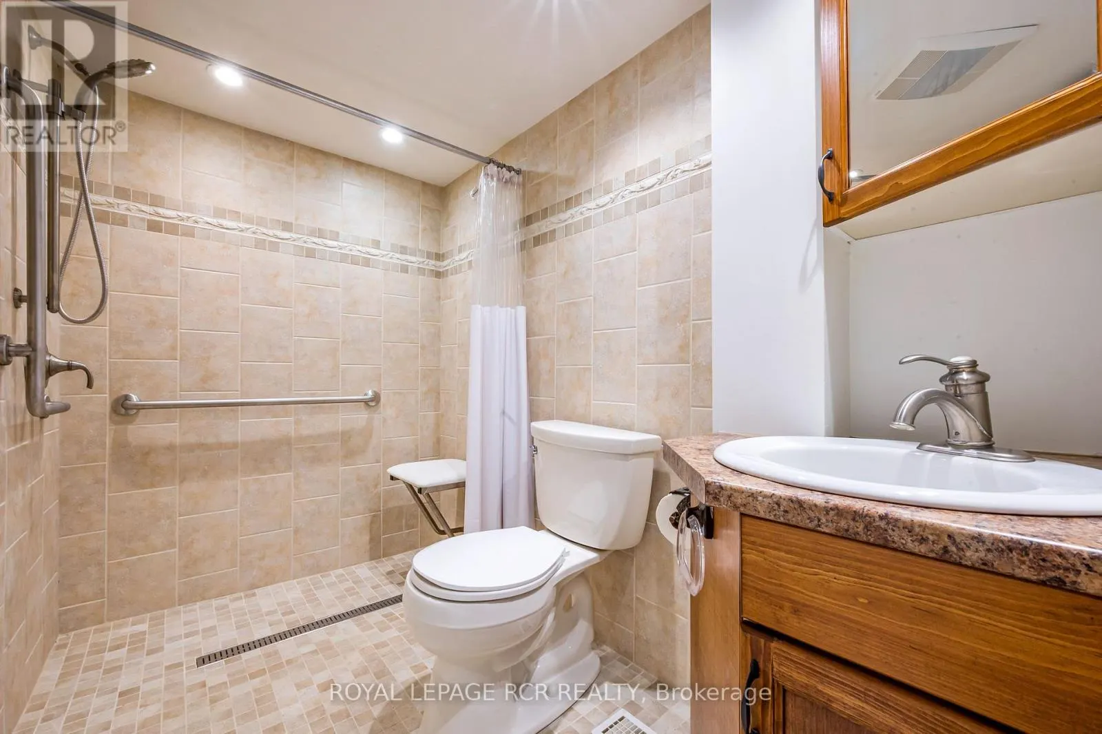 15 RIVER BLUFF PATH