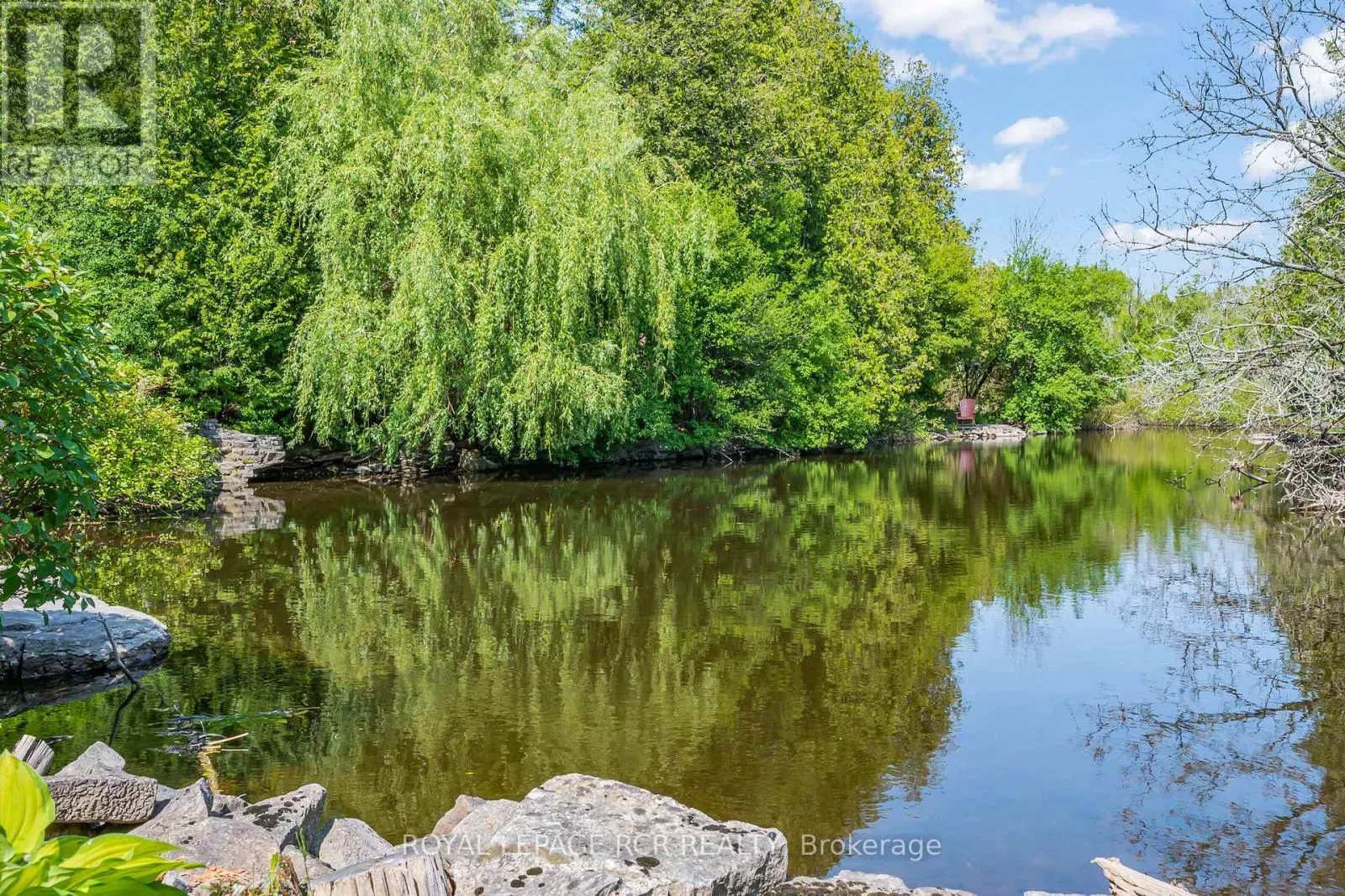15 RIVER BLUFF PATH