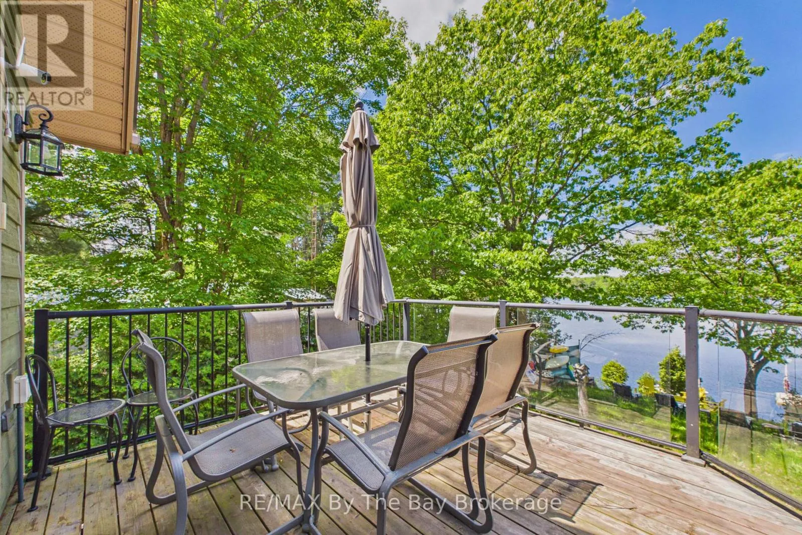61 MCKELLAR LAKE ROAD