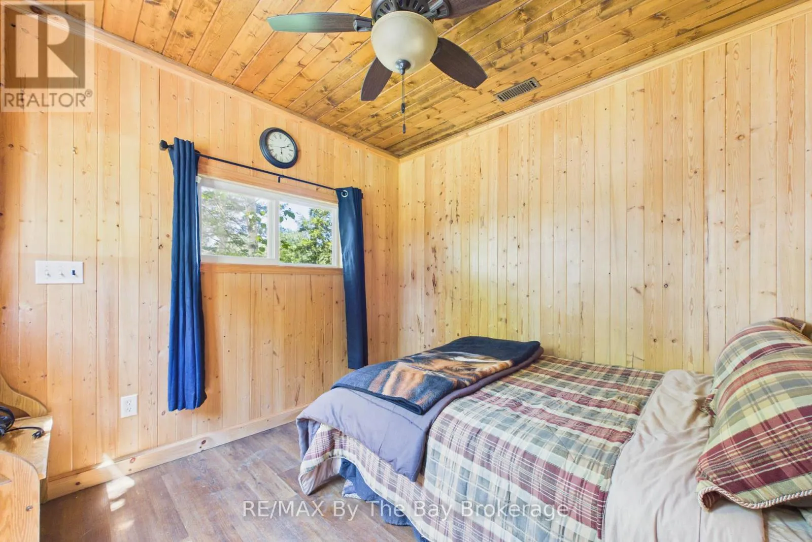 61 MCKELLAR LAKE ROAD