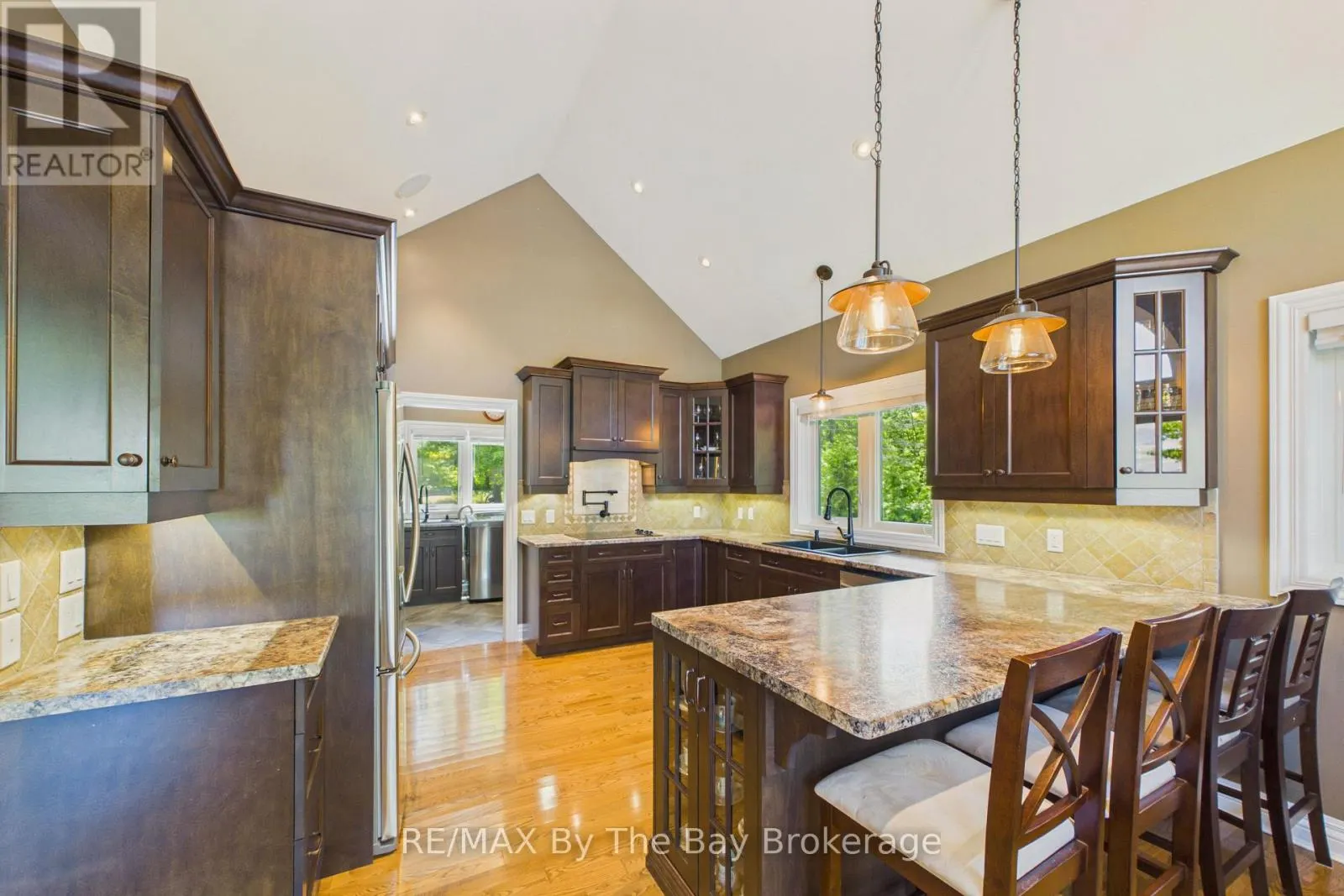 61 MCKELLAR LAKE ROAD