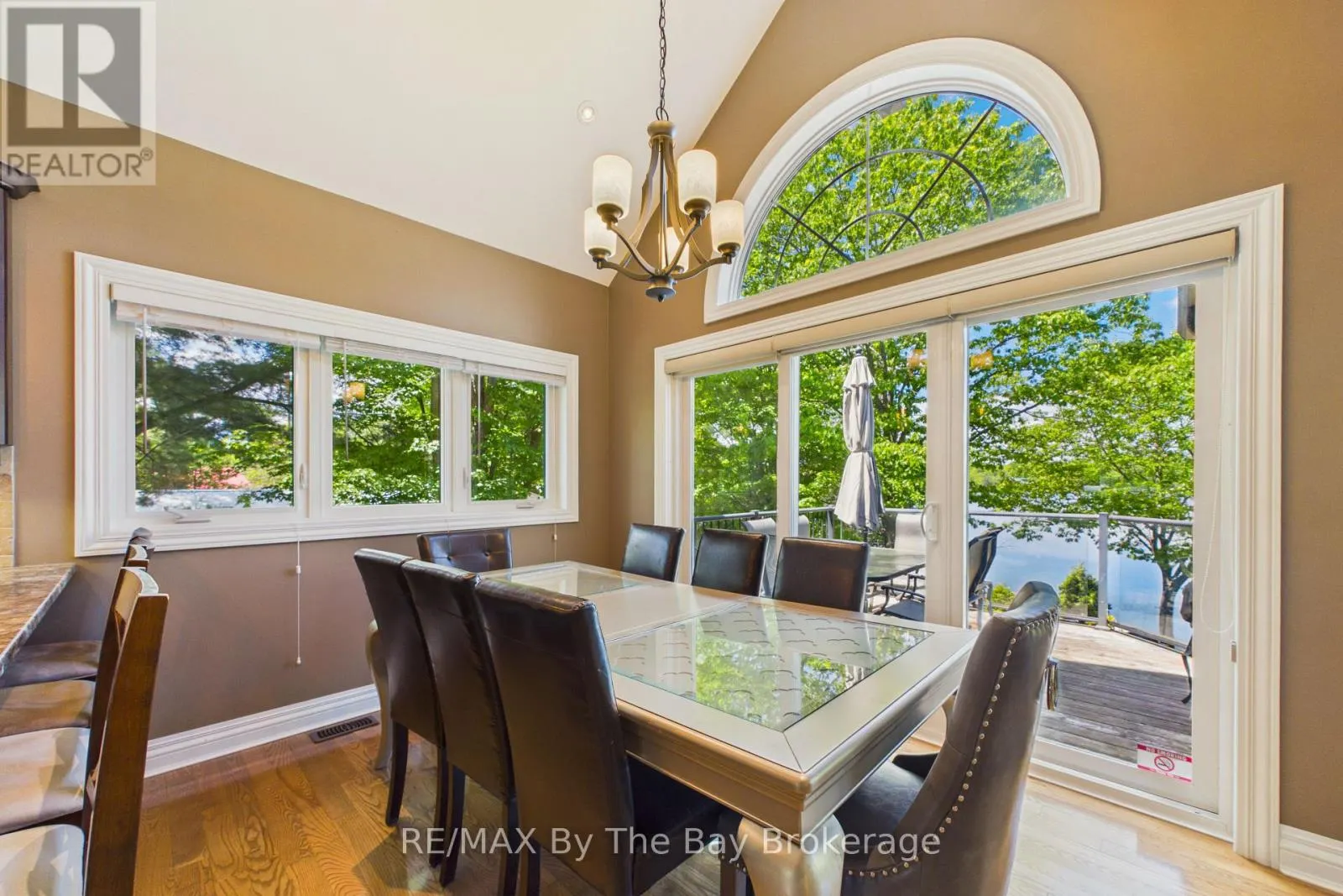 61 MCKELLAR LAKE ROAD