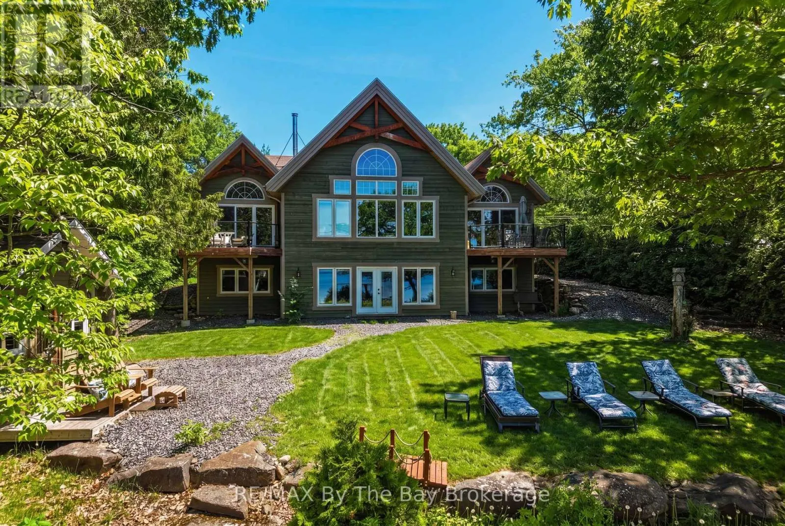 61 MCKELLAR LAKE ROAD