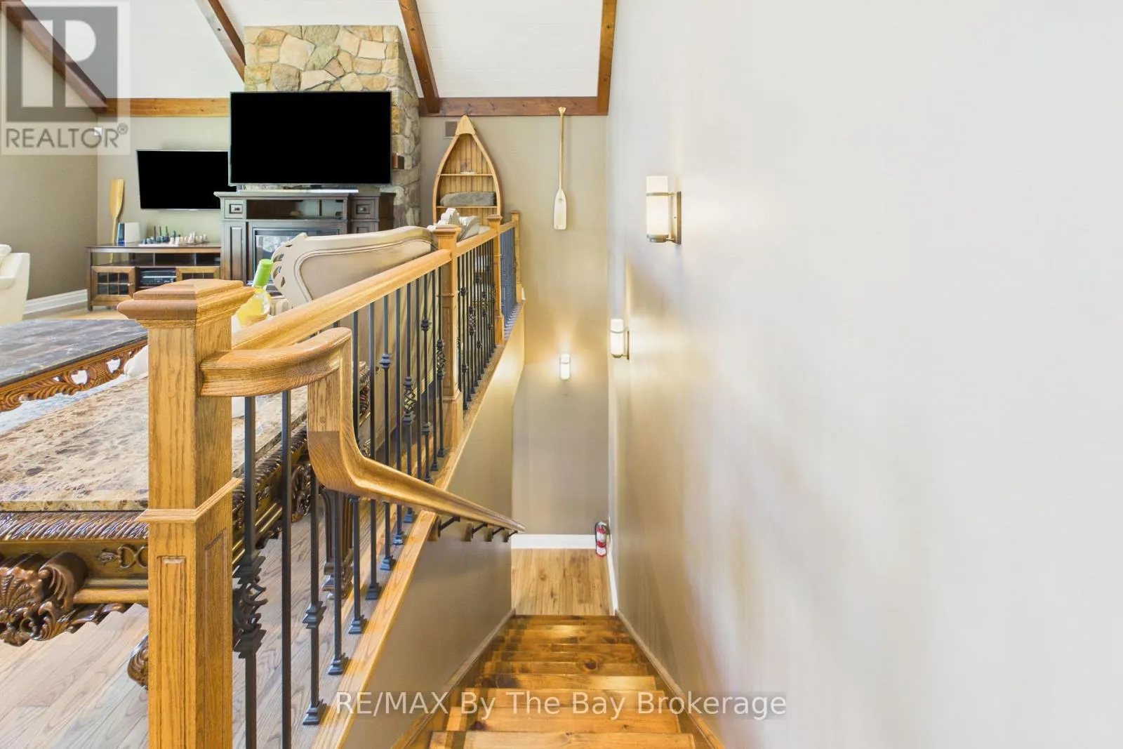 61 MCKELLAR LAKE ROAD