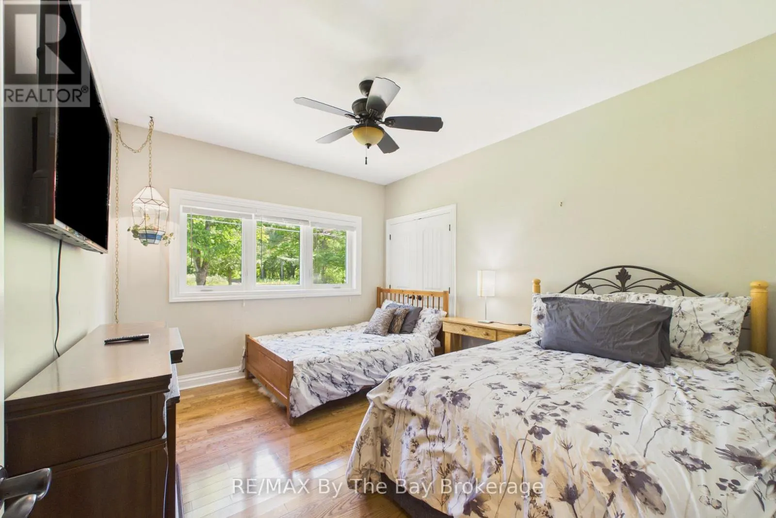 61 MCKELLAR LAKE ROAD