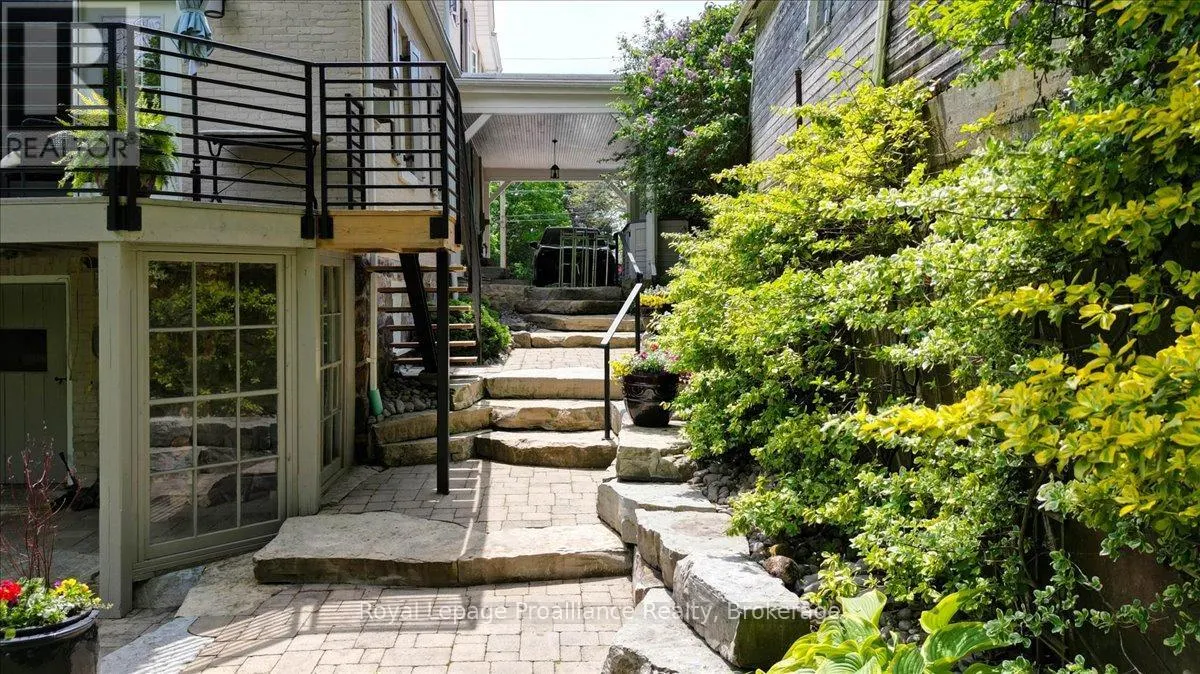 94 DORSET STREET W