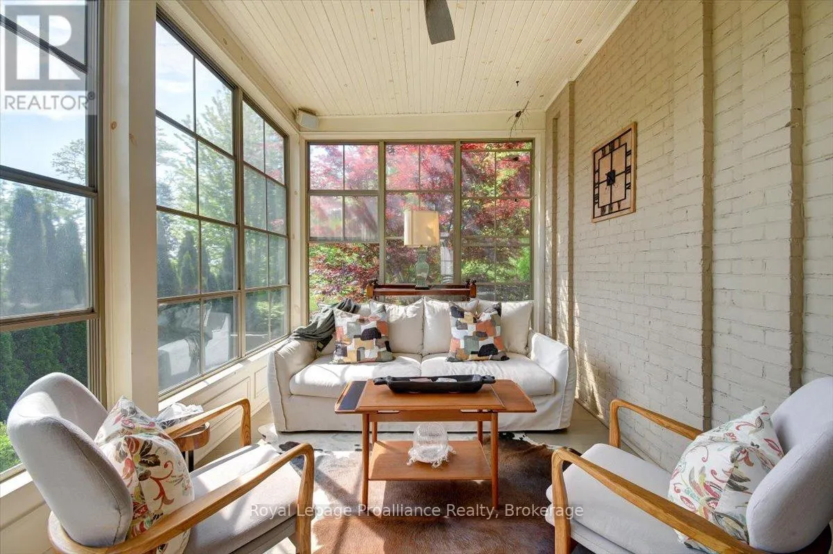 94 DORSET STREET W