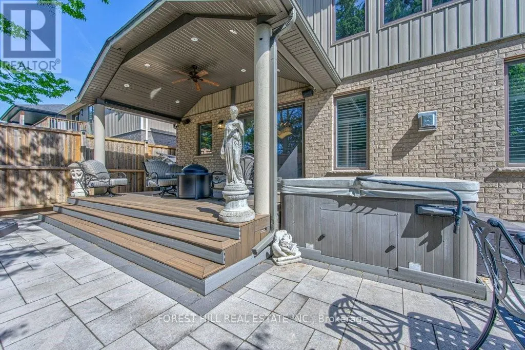 158 EAGLECREST STREET