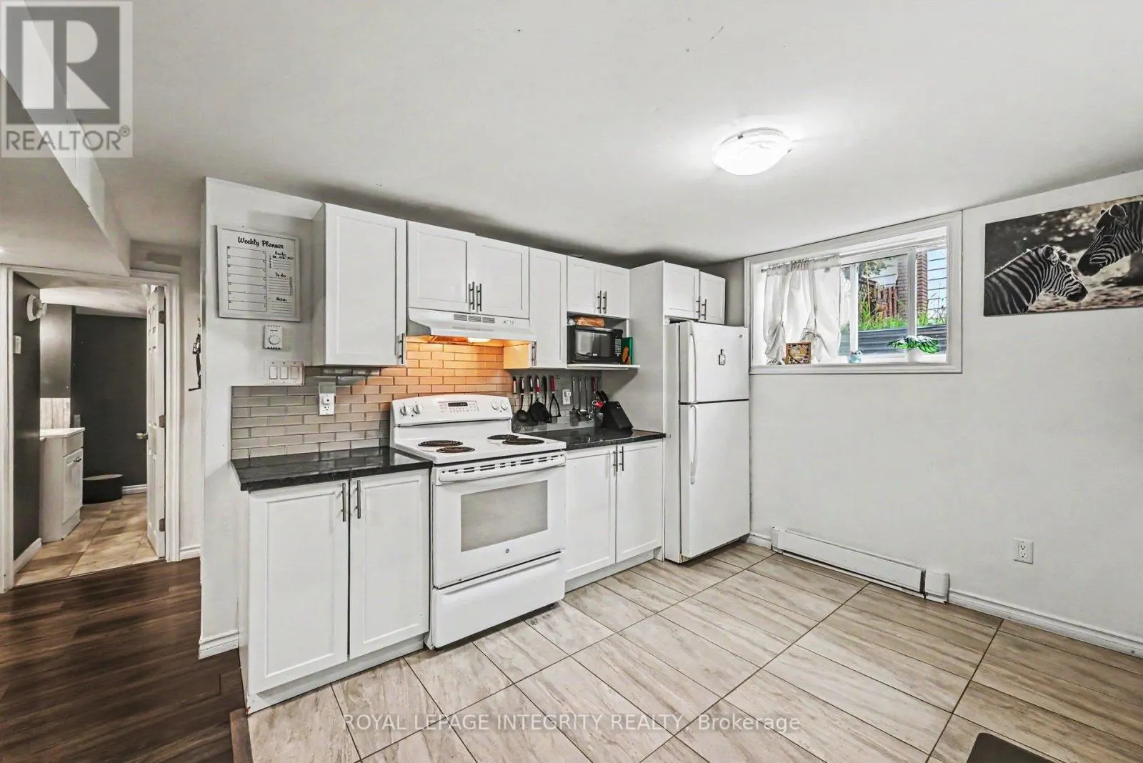 104 VIEWMOUNT DRIVE