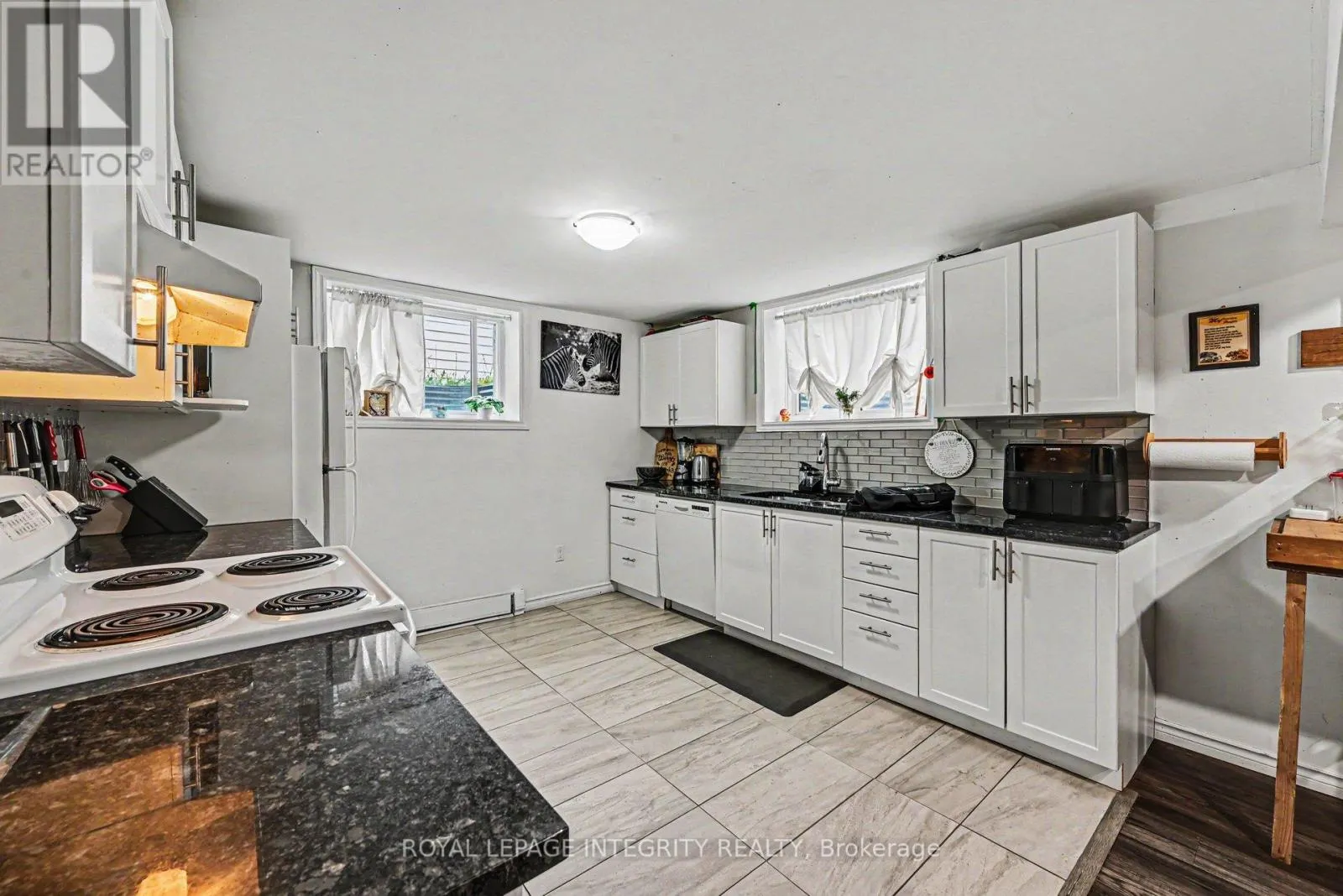 104 VIEWMOUNT DRIVE
