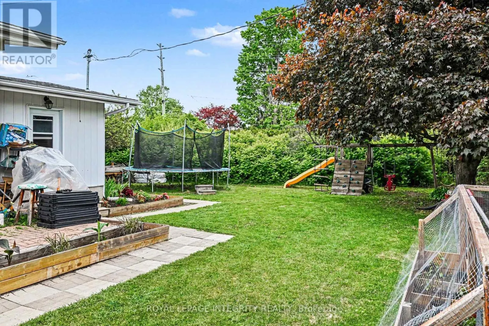104 VIEWMOUNT DRIVE