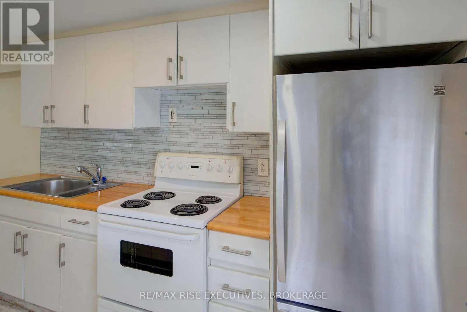 27 - 104 ELLISVILLE ROAD #27