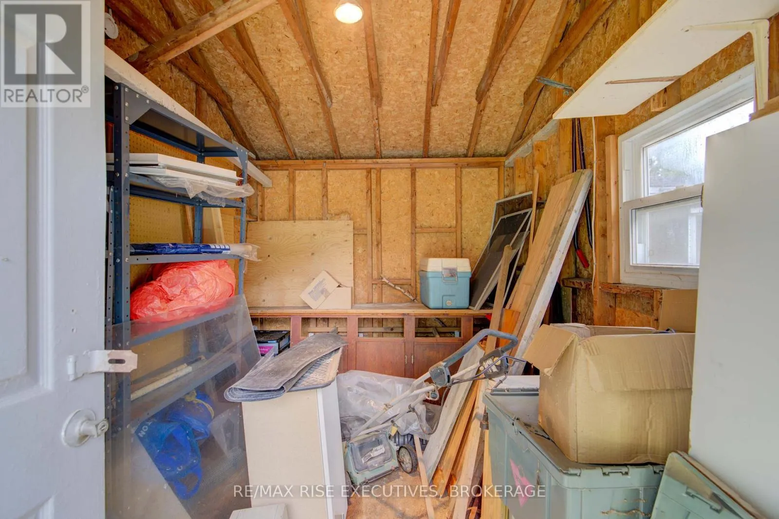 27 - 104 ELLISVILLE ROAD #27