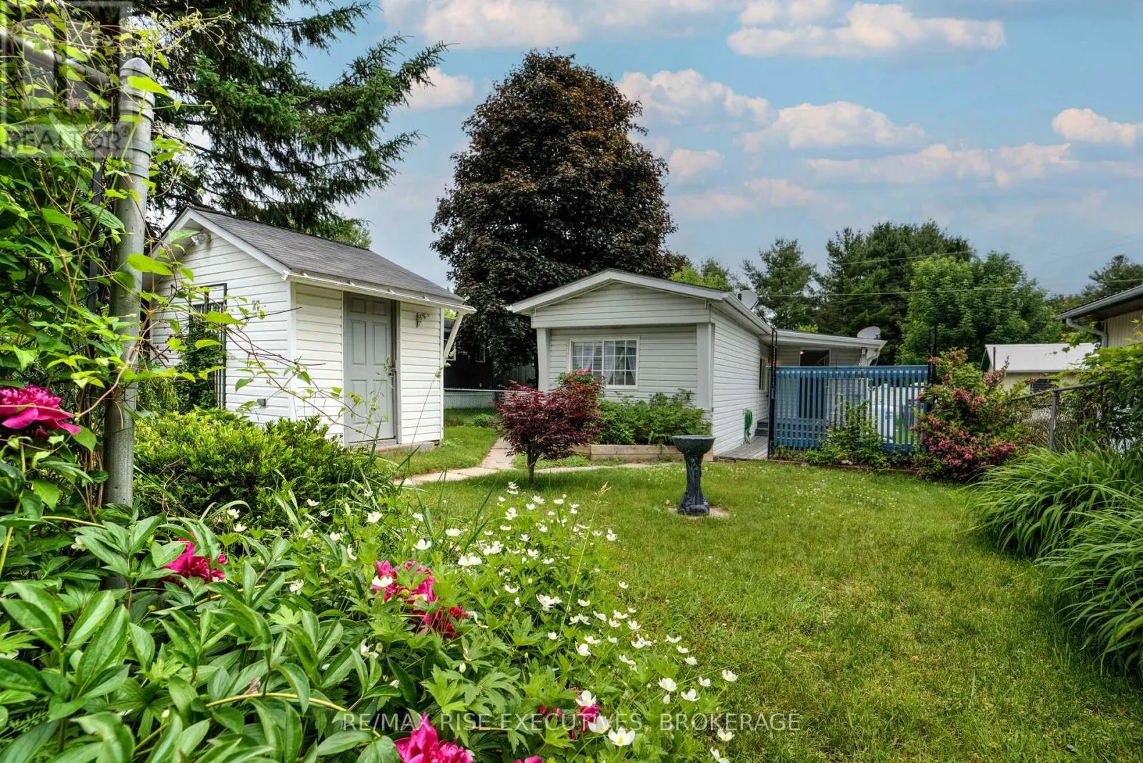 27 - 104 ELLISVILLE ROAD #27