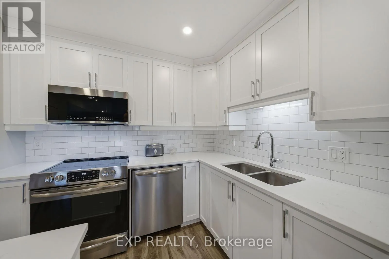 203 - 225 SPENCE AVENUE